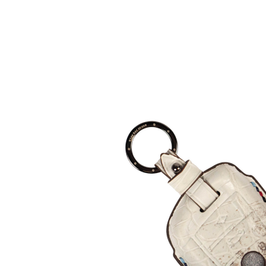 BMW G SERIES Natural Himalayan Crocodile Leather Car Key Fob Cover With Silver Ring + Stud Hardware, Hardware Closeup